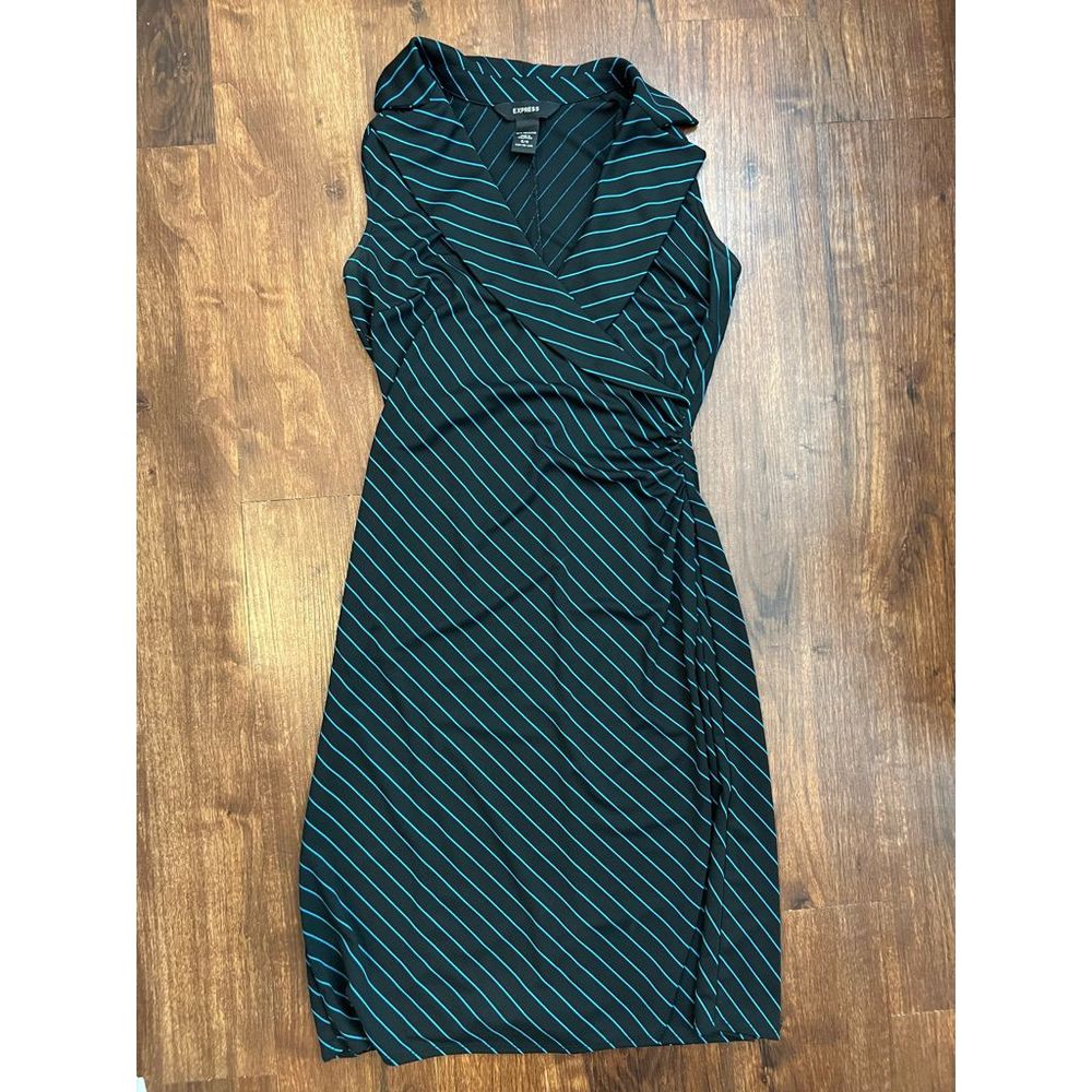 Express wrap dress size 5/6